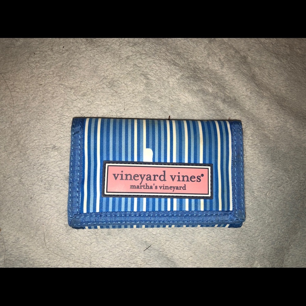 Vineyard vines wallet